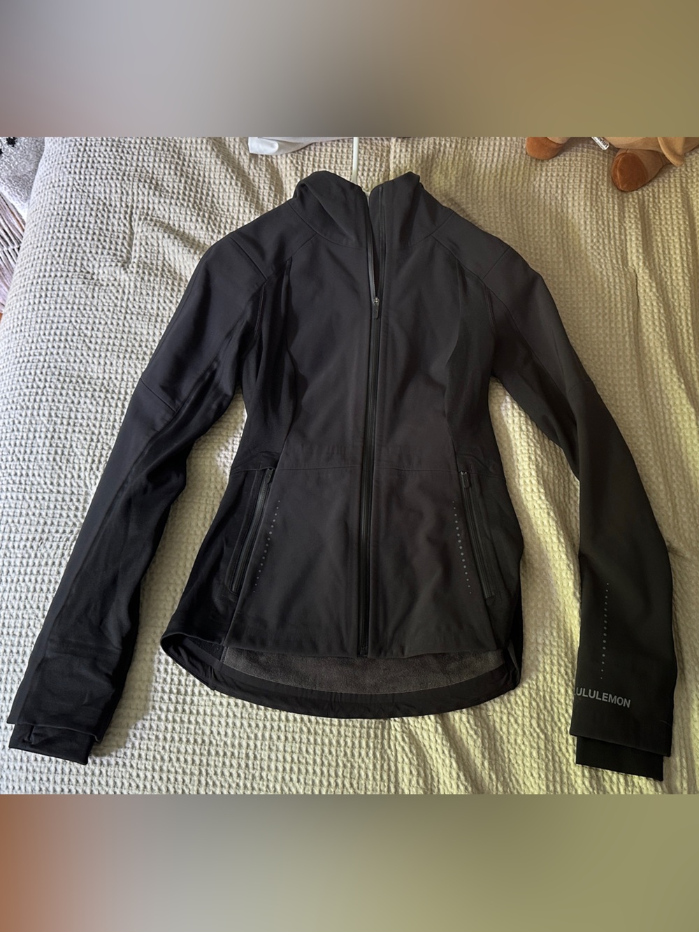 Lululemon Cross Chill Black Jacket